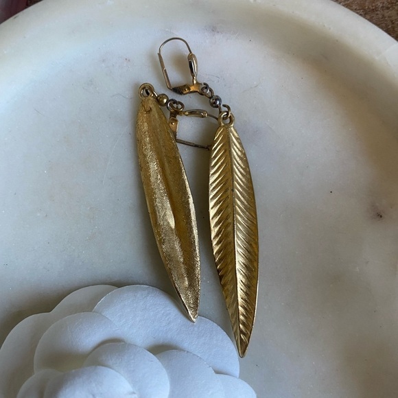 French hook long gold tone feather leaf earrings - Picture 7 of 8